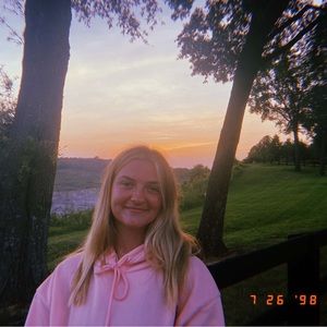 Meet your Posher, Anna